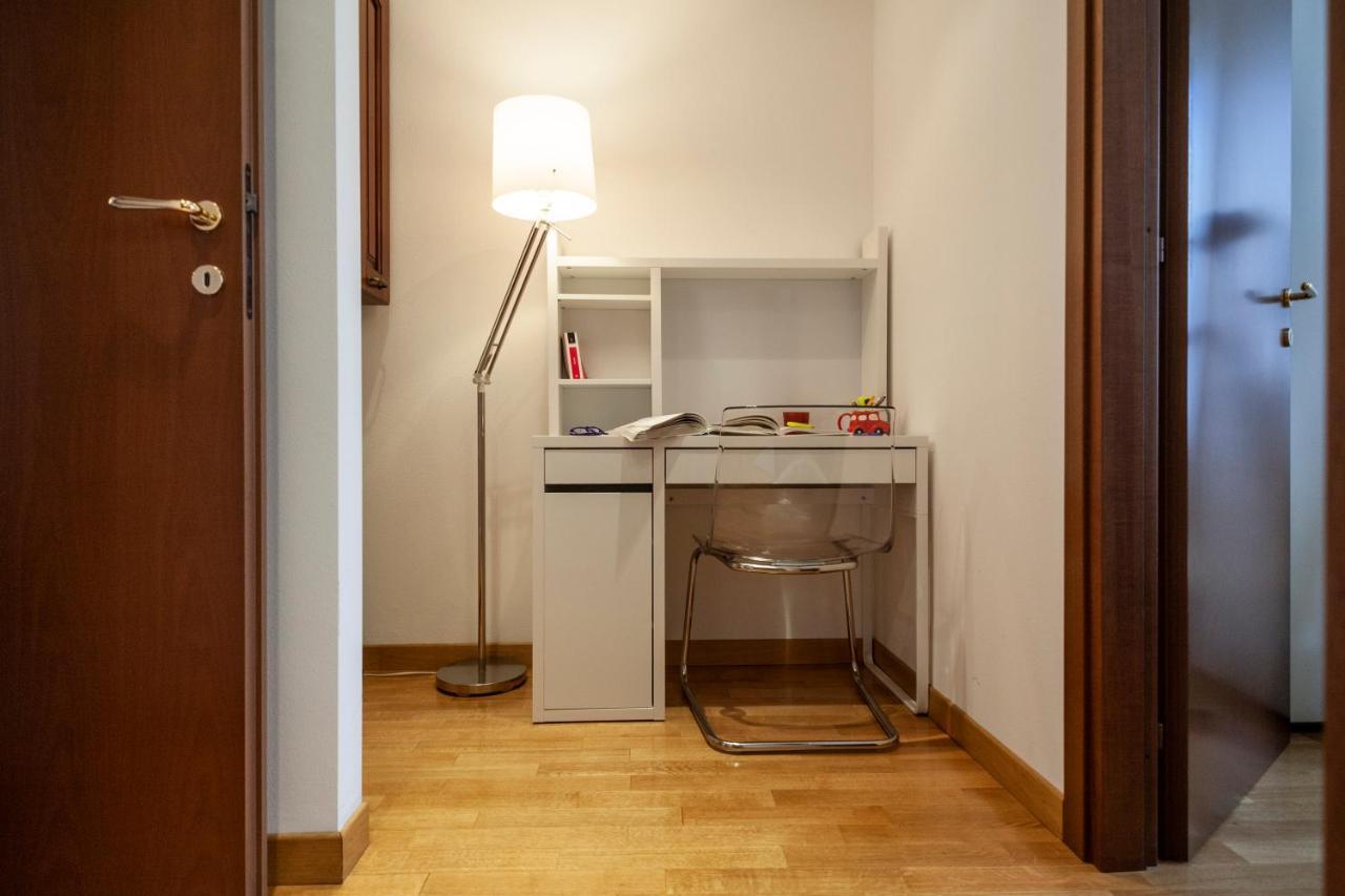 Gioia Home: A Due Passi Dalla Stazione E Con Posto Auto *